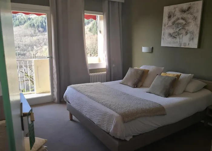 Logis Hotel-Restaurant Le Tanargue