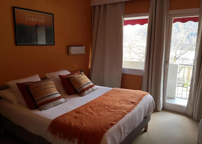 Logis Hotel-Restaurant Le Tanargue