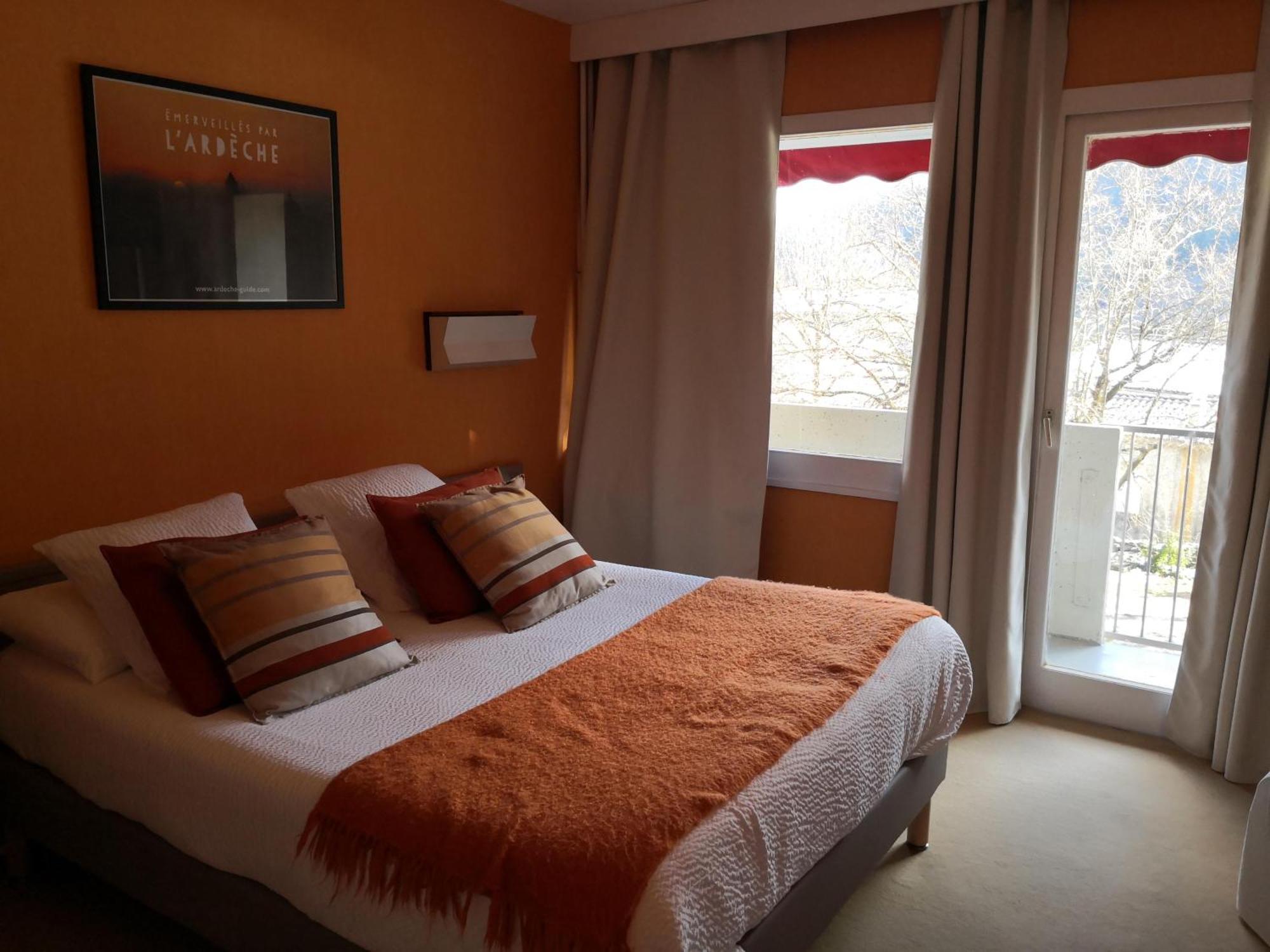 Hotel Logis Hotel-restaurant Le Tanargue 3*